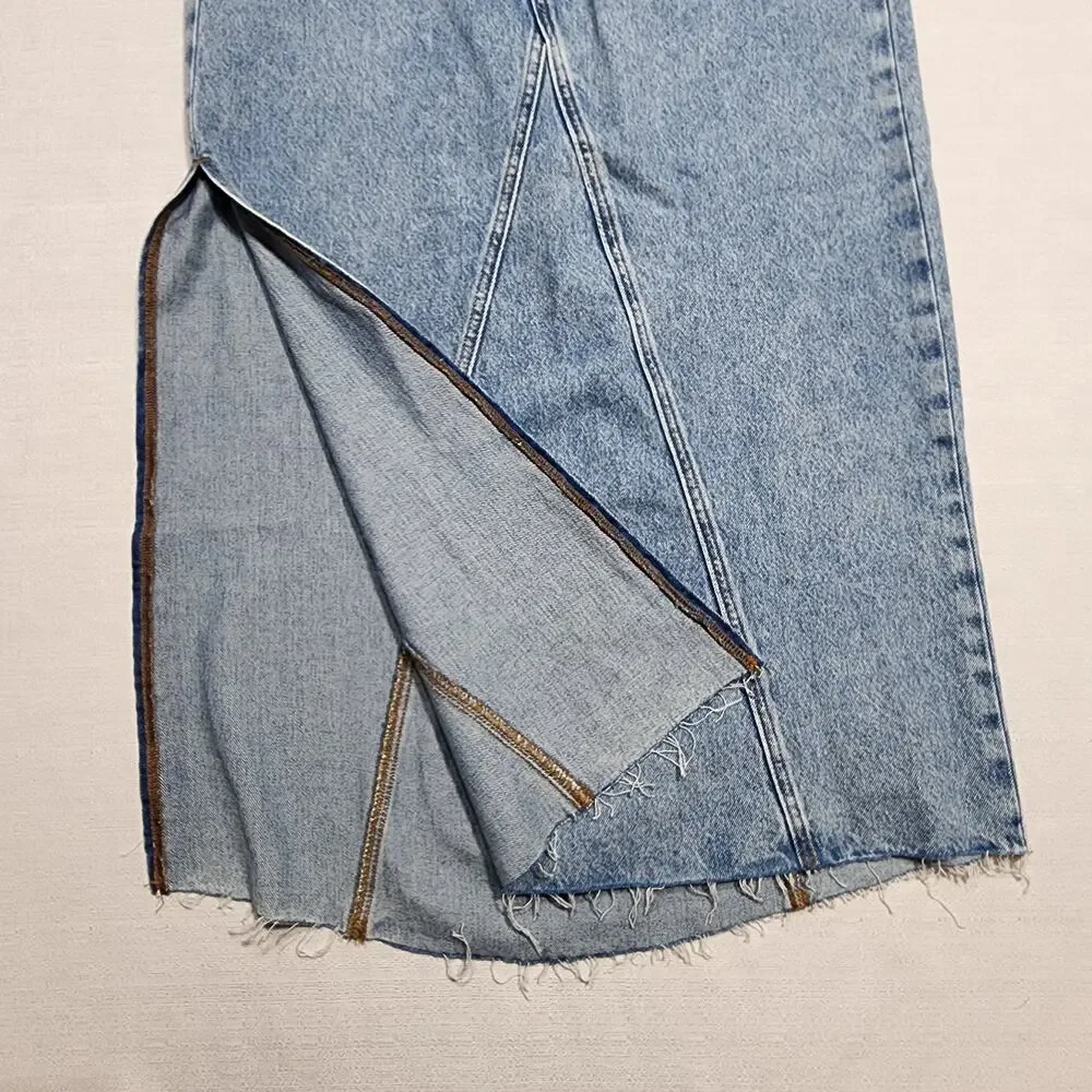 Levi's side slit skirt denim Waist 27'' length 38'' button flies